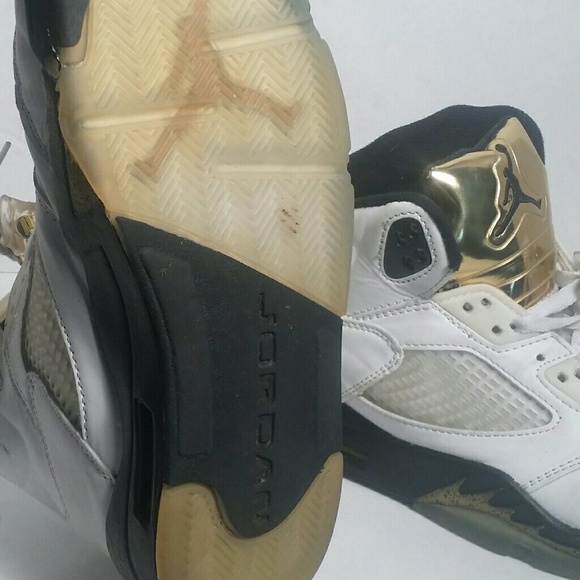 Air Jordan 5 gold coin size 8 - Picture 5 of 5